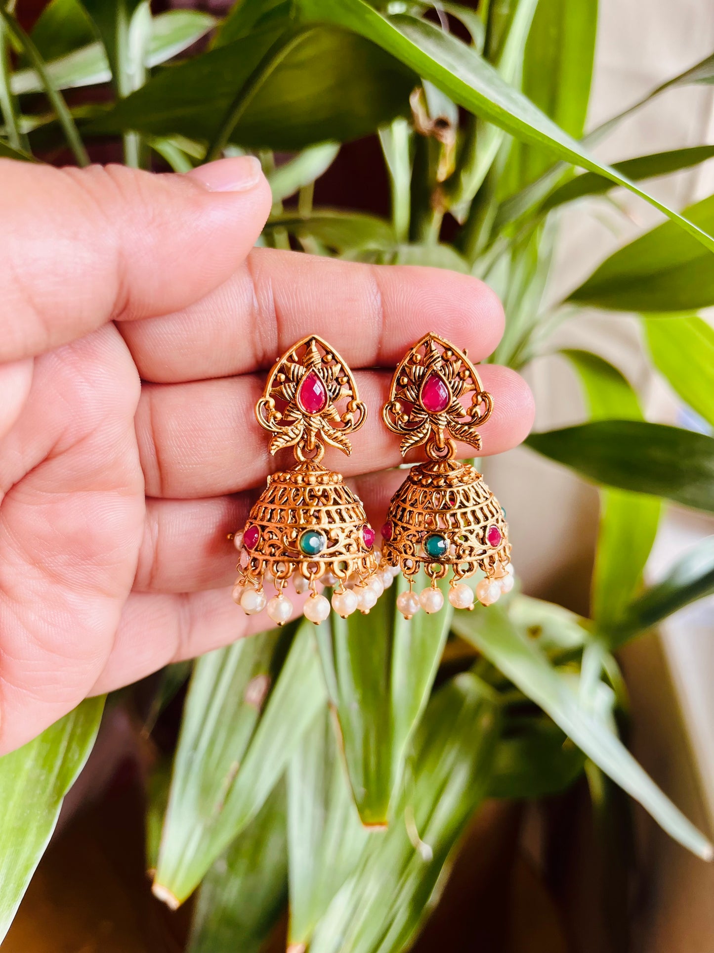 Temple kemp Antique Jhumka (JYO6122)