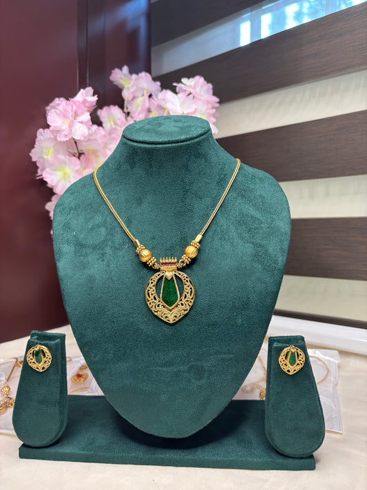 Traditional Antique Pendant Set
