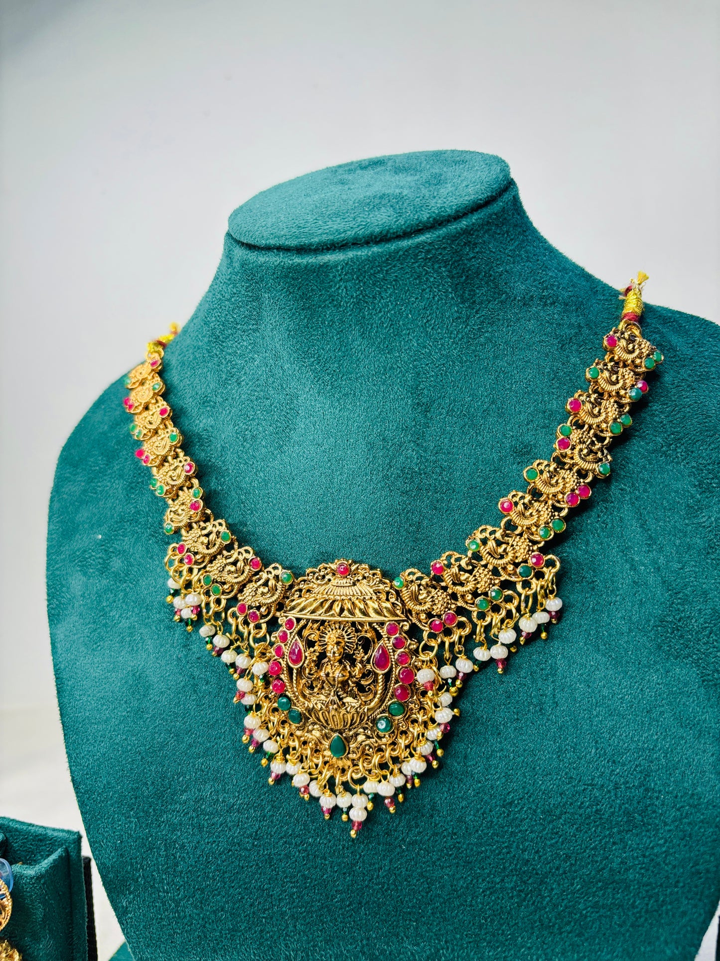 Lakshmi necklace (JYO8149)