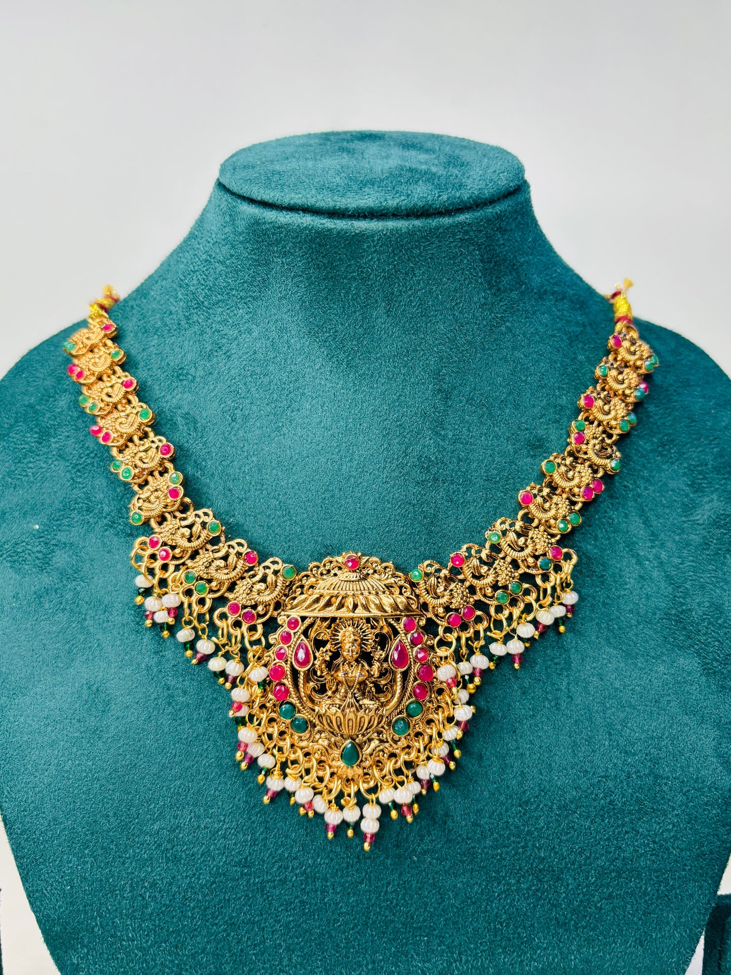 Lakshmi necklace (JYO8149)